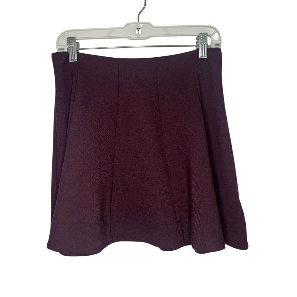 UO Kimchi Blue Women’s Medium Pleated Mini Skirt Plum Purple Knit Zip Stretch